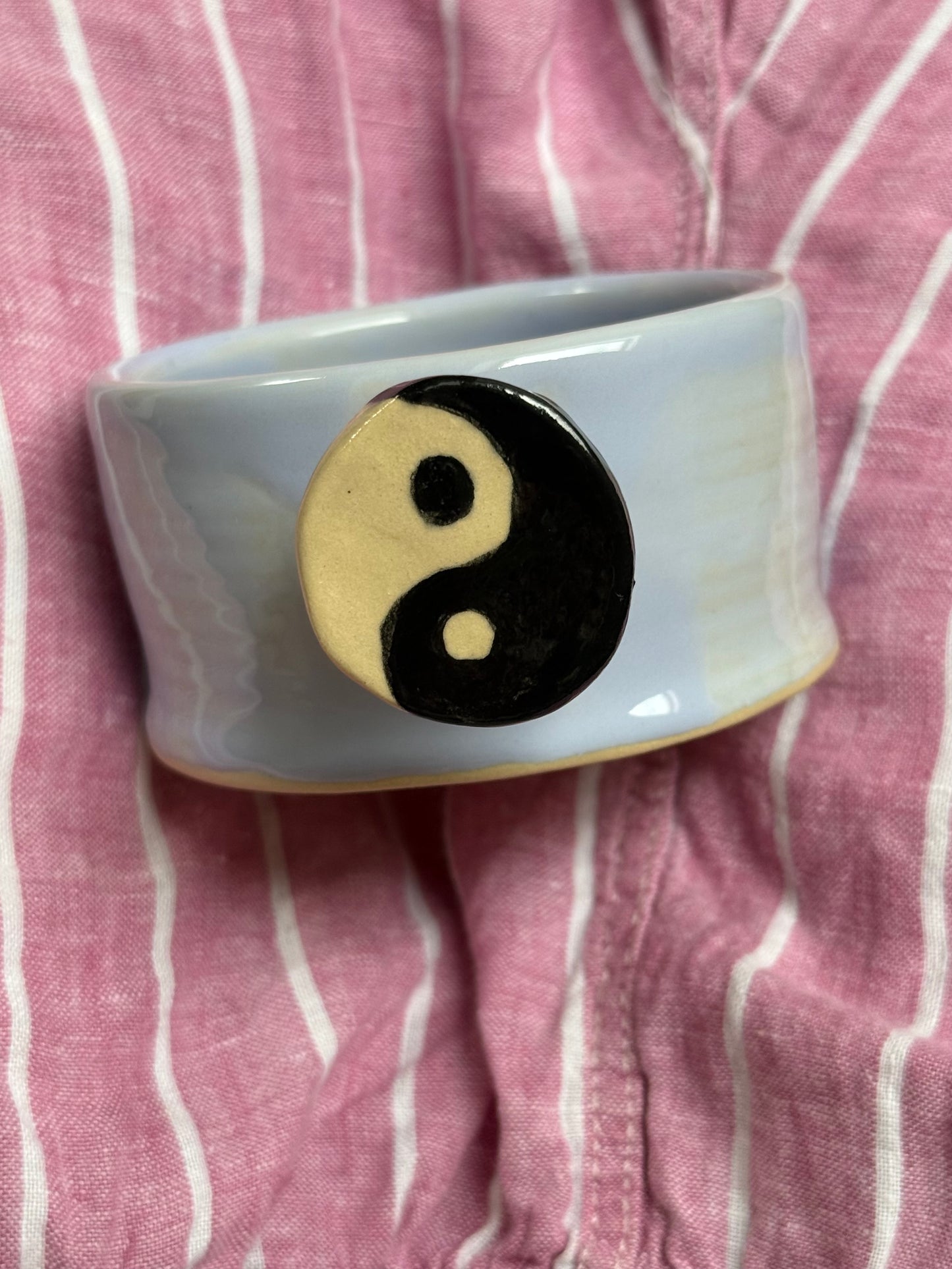 Kubek yin yang