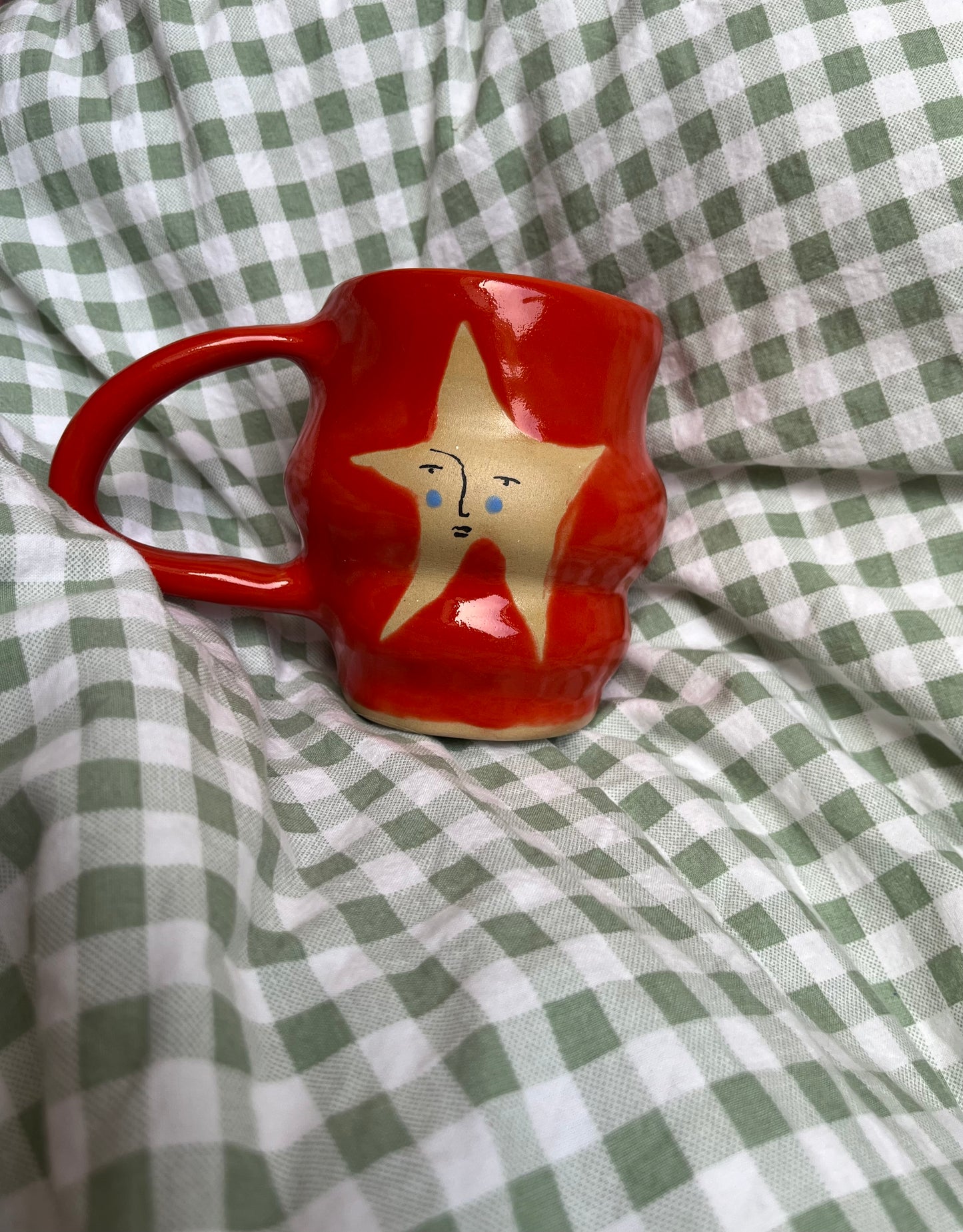 Kubek czerwona gwiazda