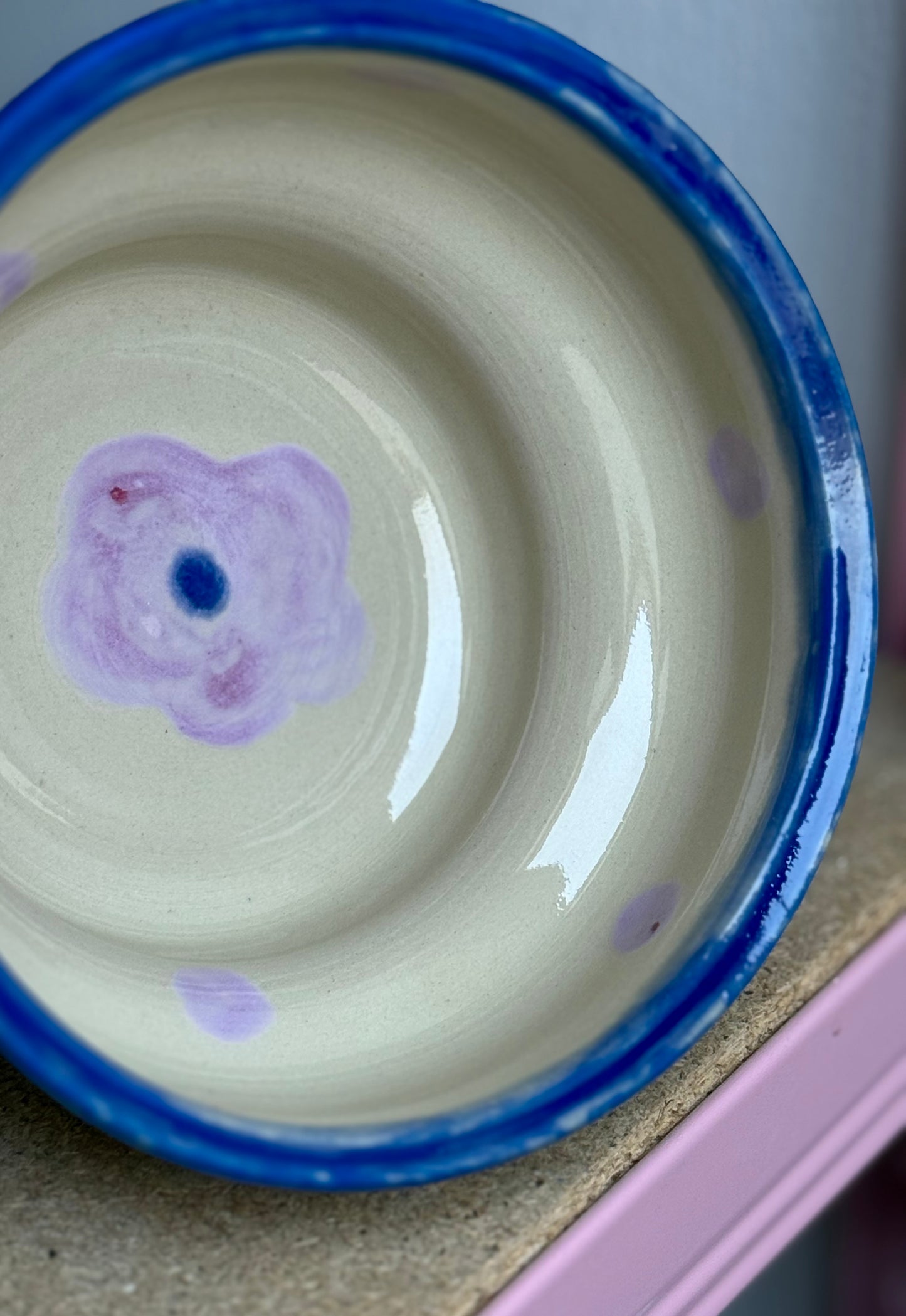 Miska z kwiatkiem w groszki