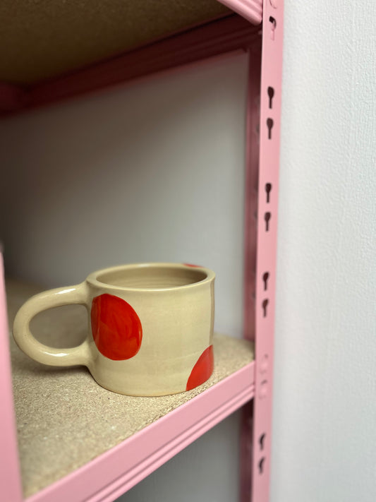 Kubek grochy czerwone- outlet
