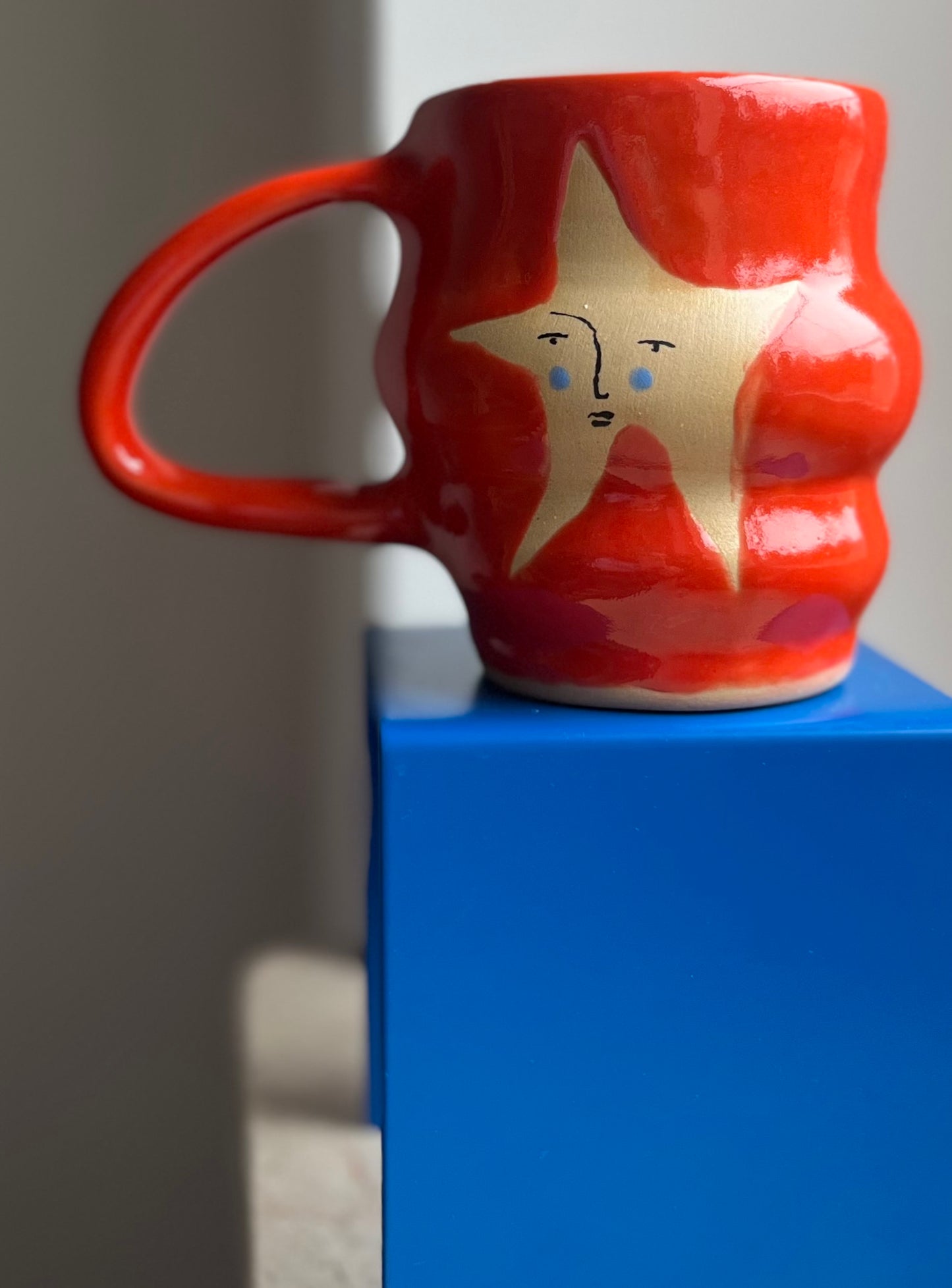 Kubek czerwona gwiazda