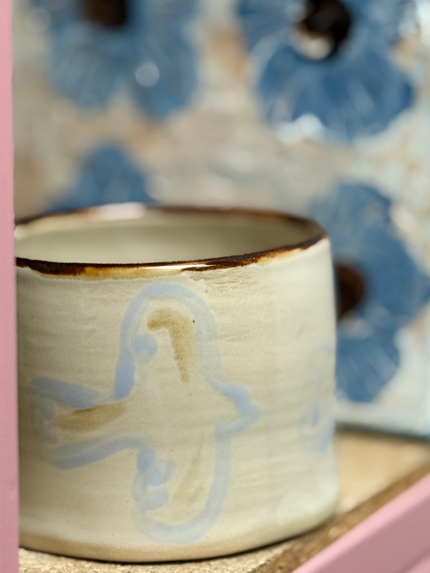 Czarka w delikatne ptaszki