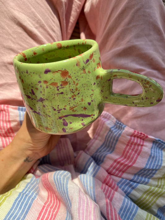 Kubek kiwi w ciapki