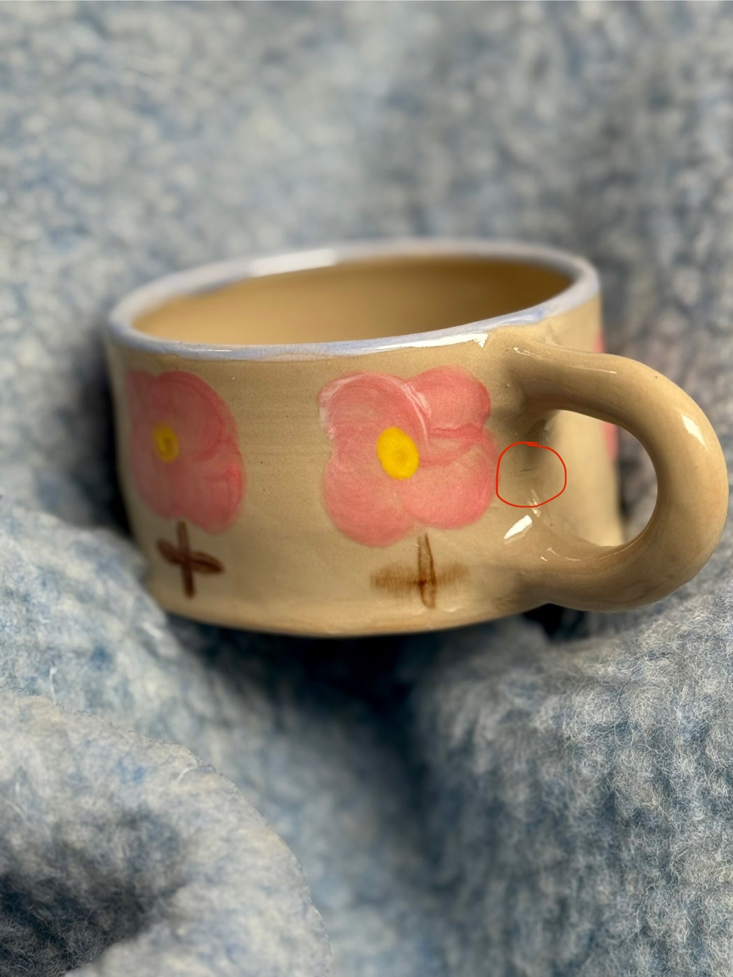 Kubek w różowe kwiatki- OUTLET