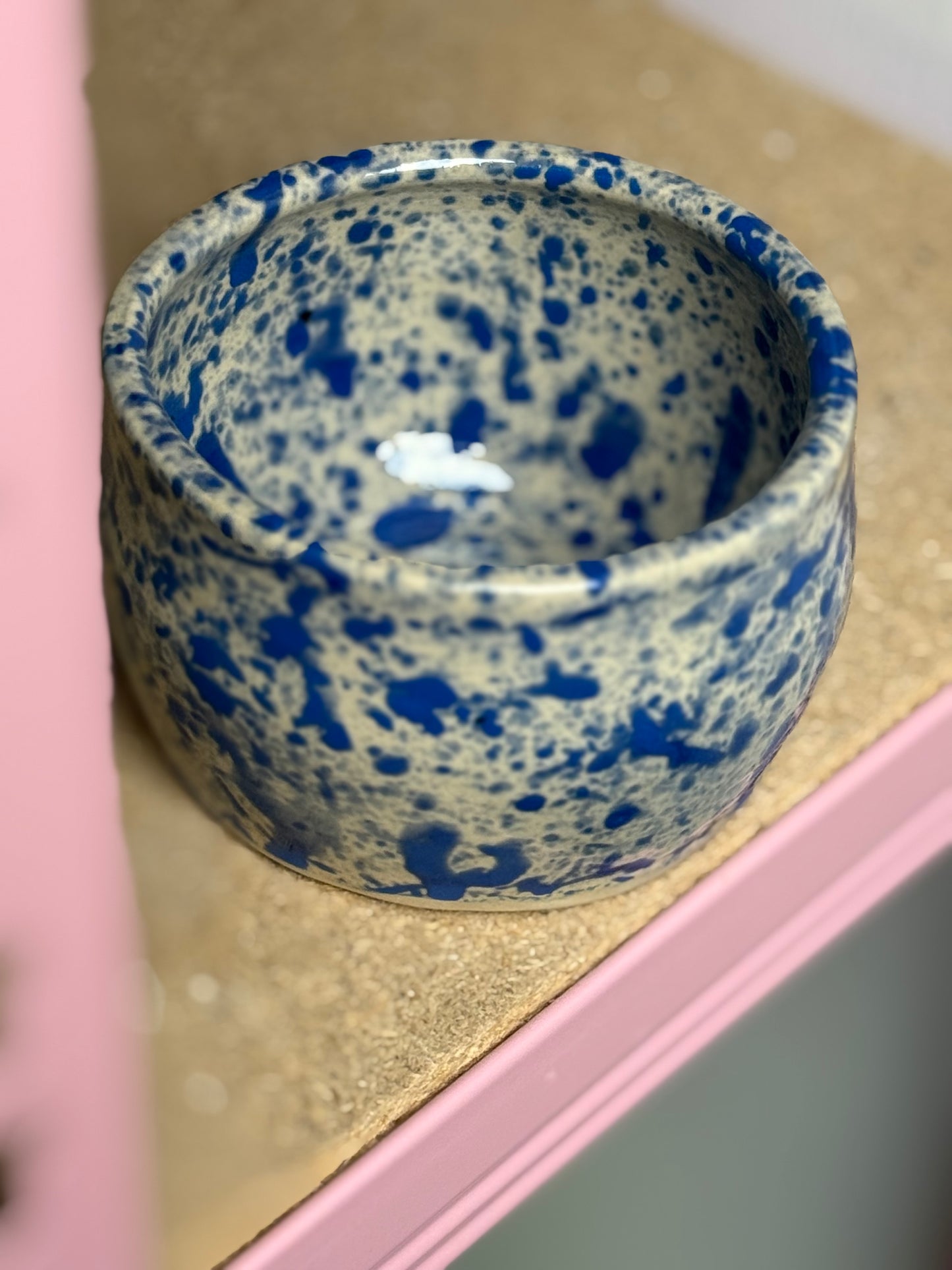 Czarka w ciapki granatowe